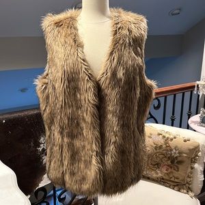 Lauren faux fur vest